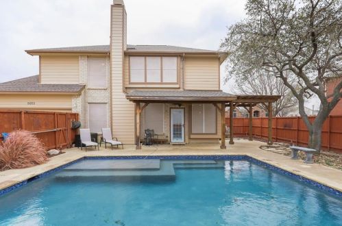 5005 Ridgecrest Dr, Frisco TX 75056-4020 exterior