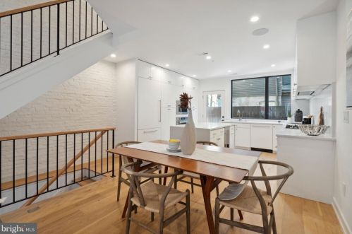 743 Cleveland St, Philadelphia PA  19146-1811 exterior