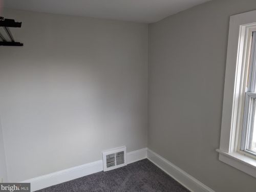 417 Lincoln Ave, Pottstown PA 19464-4703 exterior