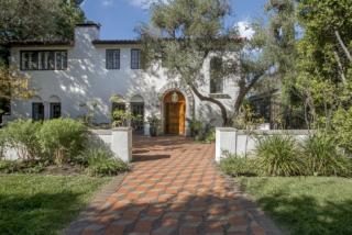 441 Mccadden Pl, Los Angeles CA  90028-7709 exterior