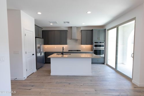 6439 17th Pl, Phoenix AZ  85016-4554 exterior