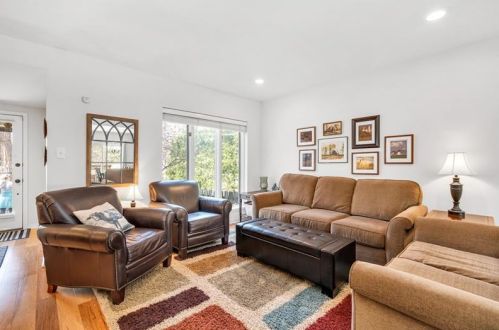 505 Amberson Ave, Pittsburgh PA 15232-1412 exterior