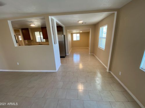 7210 25 Dr, Phoenix AZ 85029-1412 exterior