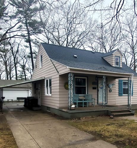 1547 Lexington Ave, Meskegon, MI 49441-3125