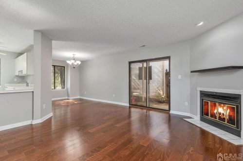 65 Park Gate Dr, Edison NJ 08820-4025 exterior