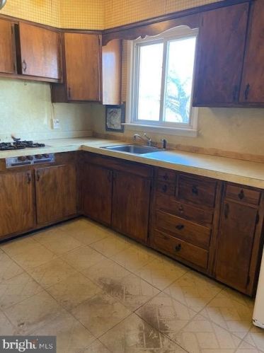 2201 Andover Rd, Riverton NJ 08077-3509 exterior