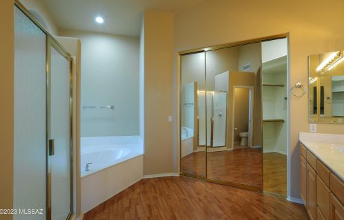 11438 Mtn Breeze Dr, Tucson AZ 85737-7247 exterior