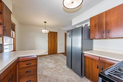 1908 Ave, Waukegan IL 60087-5112 exterior