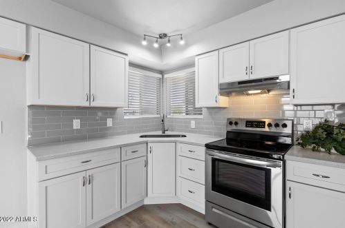 2606 50 Ln, Phoenix AZ 85035-2015 exterior