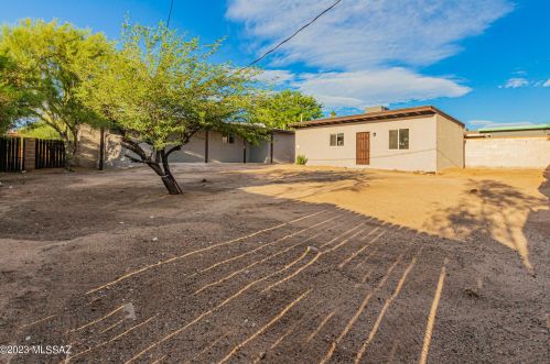 4121 Mars St, Tucson AZ 85741-1872 exterior