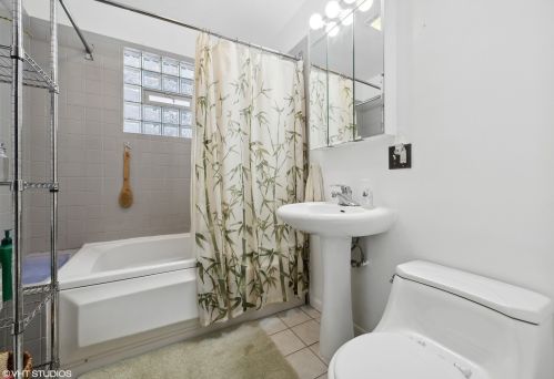 3518 Kilbourn Ave, Chicago IL 60641-3820 exterior