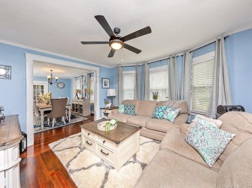 5 Commonwealth Ave, New Britain CT  06053-2913 exterior