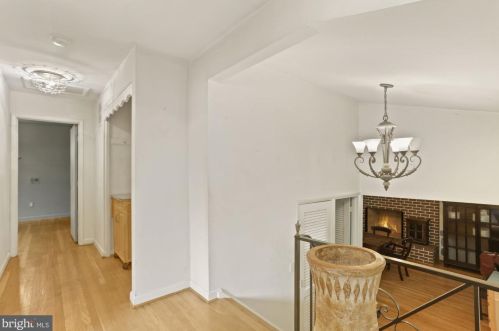 906 Belgrade Rd, Silver Spring MD 20902-3248 exterior