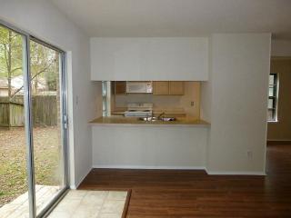 8 Hasting Oak Ct, Spring TX  77381-2838 exterior