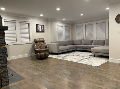 4826 Nashville Ave, Chicago IL 60656-4007 exterior