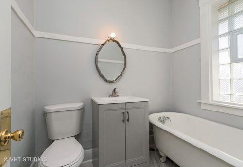 11019 Homewood Ave, Chicago IL 60643-3439 exterior