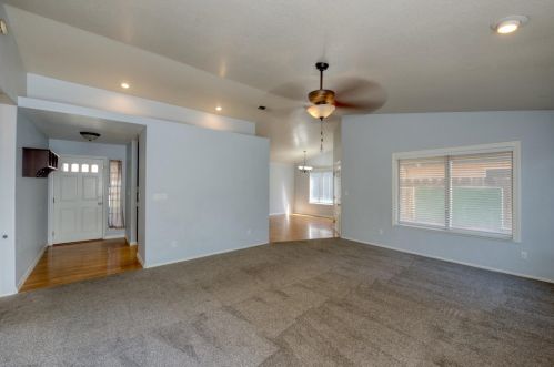 3927 Paula Ct, Turlock CA  95382-8507 exterior