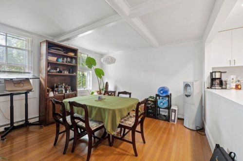 2 Cushing St, Providence RI 02906-2228 exterior