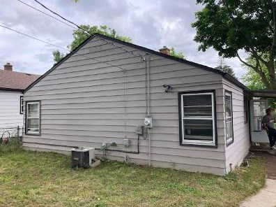 4335 69th St, Milwaukee, WI 53216-1126