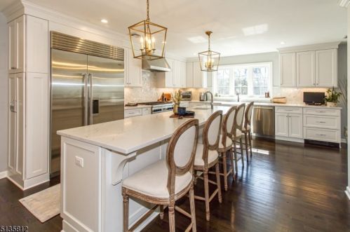 3 Marion Ln, Scotch Plains NJ 07076-2924 exterior