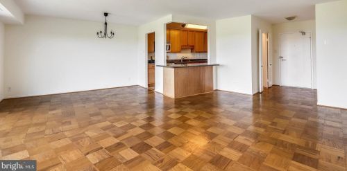 9039 Sligo Creek Pkwy, Silver Spring MD  20901-3301 exterior