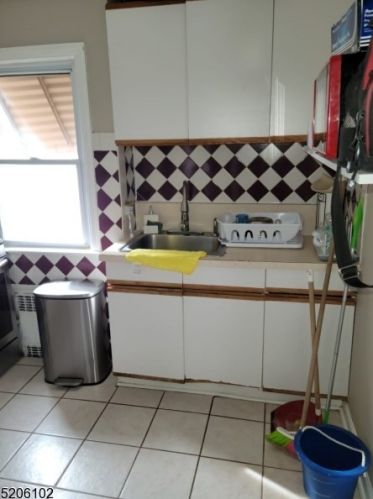 106 Rollinson St, Town Center NJ 07052-4601 exterior