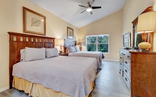 9866 Perfect Dr, Fort Pierce FL 34986-3031 exterior