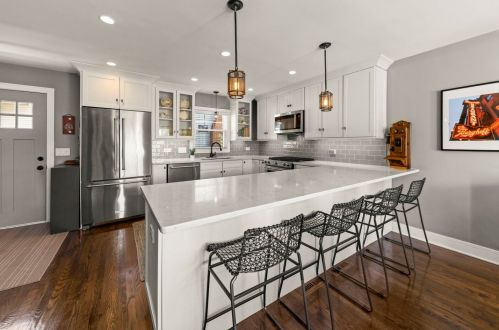 349 Arlington Ave, Elmhurst IL 60126-3546 exterior