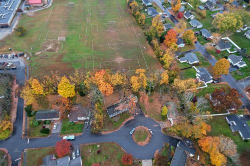 65 Noyes St, Concord, NH 03301-2331