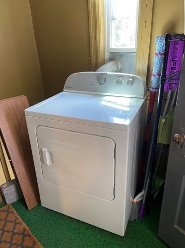 98 Cohasset St, Worcester MA 01604-3269 exterior