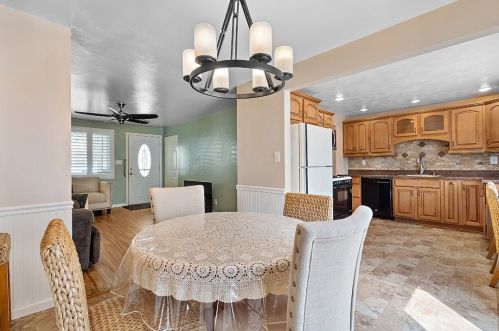 1664 Nash Ave, Pittsburgh PA 15235-2332 exterior