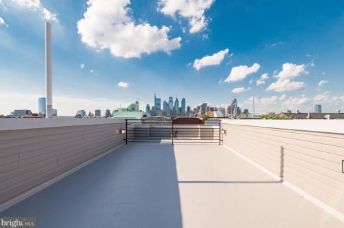 1628 Ellsworth St, Philadelphia PA 19146-2811 exterior