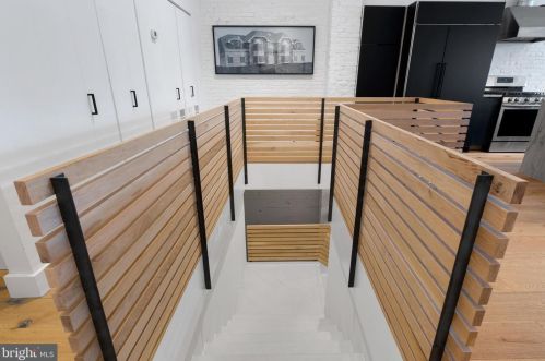 829 2nd St, Philadelphia PA 19133 exterior