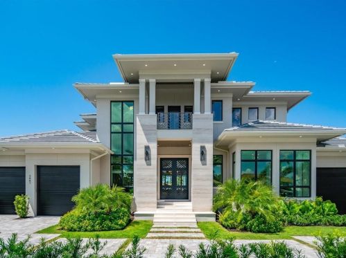 3841 Crayton Rd, Naples FL 34103-3528 exterior