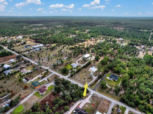 2370 8 Ave, Naples FL 34120-4917 exterior