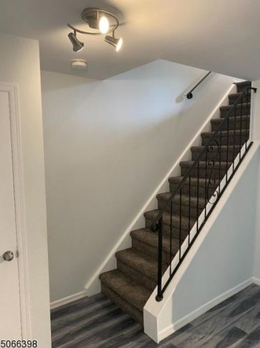 232 Riva Dr, Hackettstown NJ  07840-3717 exterior