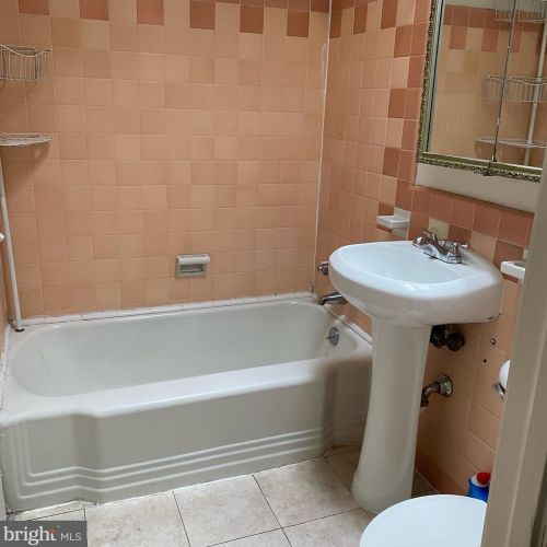 3234 Englewood St, Philadelphia PA 19149-1610 exterior