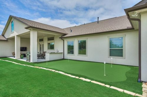 98 Lk Est Dr, Montgomery TX 77356-8066 exterior