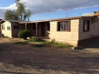 2426 Tonto St, Phoenix AZ  85009-5804 exterior