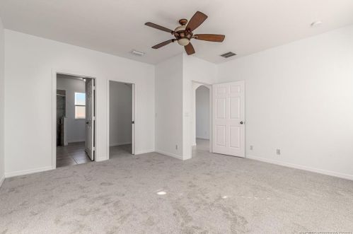 1131 Haleyberry Ave, Fort Pierce FL 34953-6832 exterior