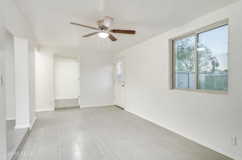 9301 29th St, Tucson AZ  85710-8015 exterior