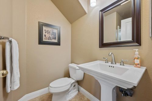 1014 Houston Cir, Folsom CA 95630-7653 exterior