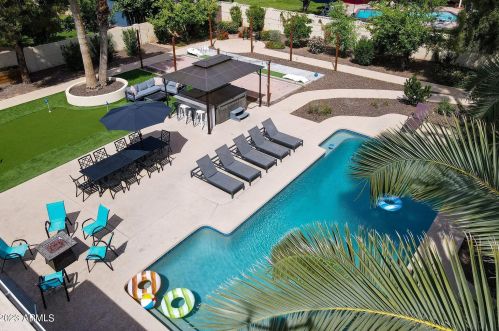 8007 7th Ave, Phoenix AZ  85021-5613 exterior