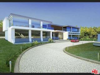 601 Comstock, Los Angeles CA  90025-5108 exterior