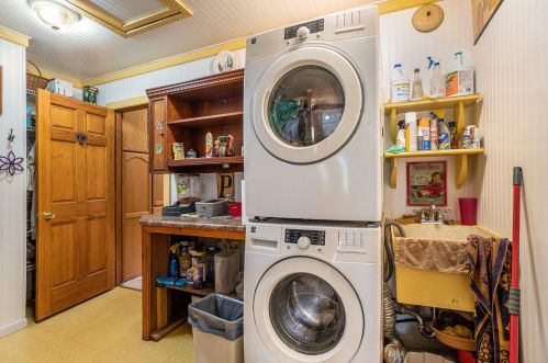 224 Elizabeth St, Sylvan Beach MI 49461-1311 exterior