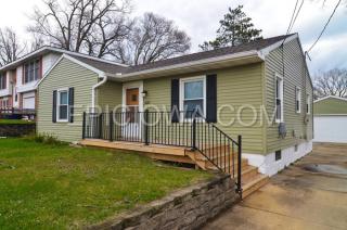 3028 Circle Dr, Cedar Rapids IA  52402-3409 exterior