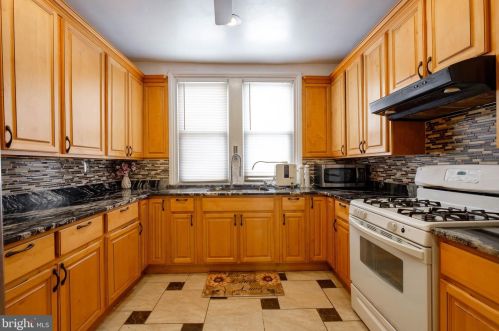 1419 Magee, Philadelphia PA 19111-4917 exterior