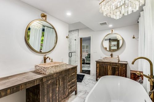 7105 Brandon Mill Rd, Atlanta GA  30328-1922 exterior