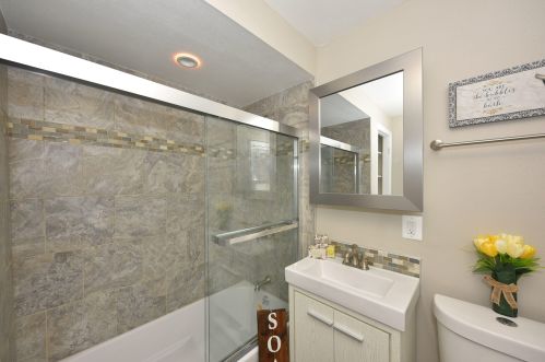 4101 39th St, Milwaukee WI  53216-1642 exterior