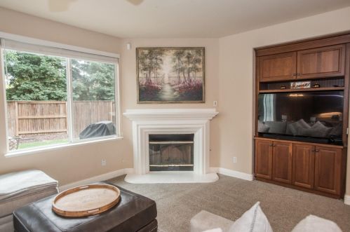 3227 Montrose Way, Folsom CA  95762-9682 exterior